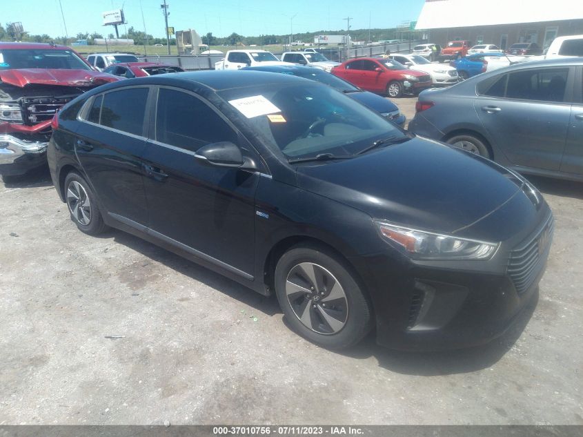 2018 HYUNDAI IONIQ HYBRID SEL - KMHC75LC3JU074885