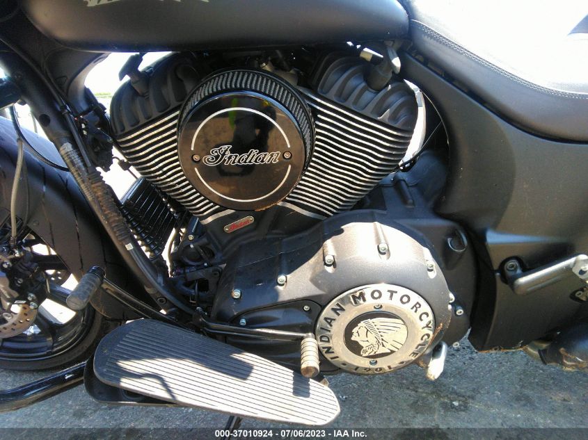 2018 INDIAN MOTORCYCLE CO. CHIEFTAIN DARK HORSE 56KTCDAA3J3357279