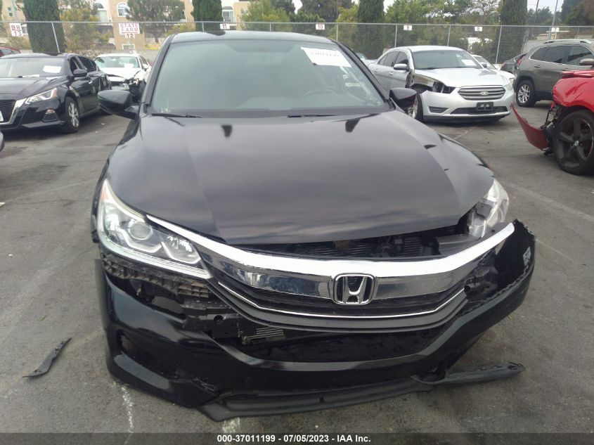 2017 HONDA ACCORD SEDAN SPORT SE - 1HGCR2F11HA298533