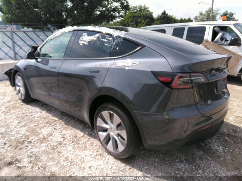 VIN 7SAYGDEE8PF805026 2023 TESLA MODEL Y