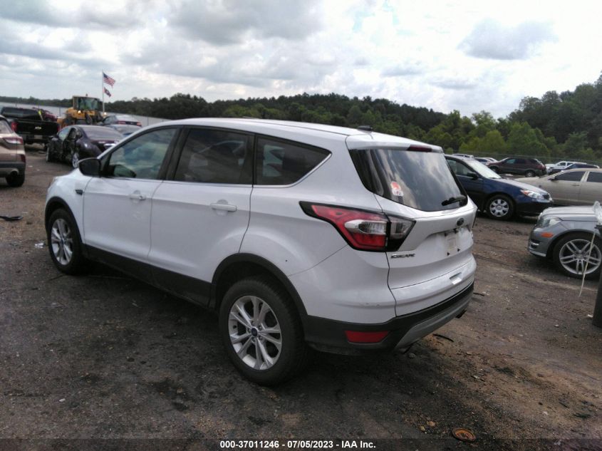 2017 FORD ESCAPE SE - 1FMCU0GD4HUB98379