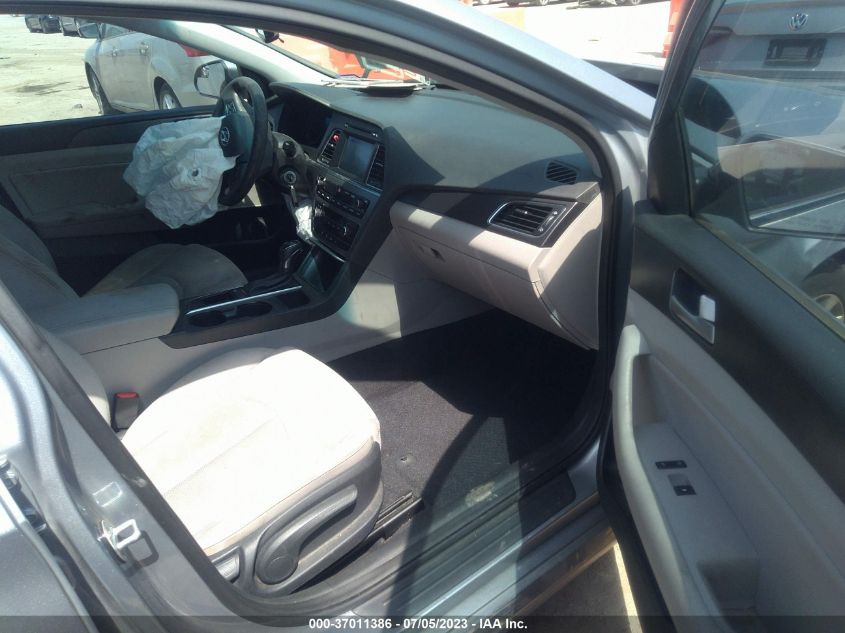 2016 HYUNDAI SONATA 2.4L SPORT - 5NPE34AF0GH283276