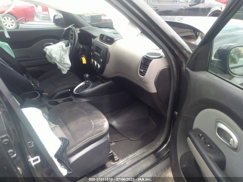2015 KIA SOUL + - KNDJP3A56F7788178