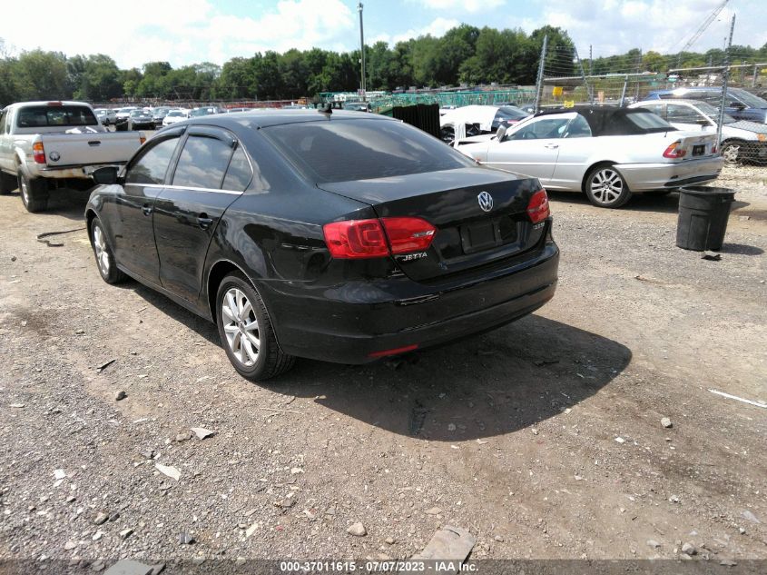 2013 VOLKSWAGEN JETTA SEDAN SE W/CONVENIENCE/SUNROOF - 3VWDP7AJ7DM430184