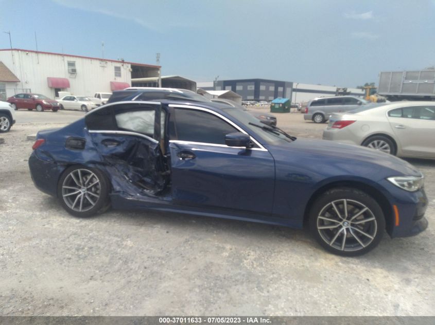 3MW5R1J02L8B29347 BMW 3 Series 330I 13