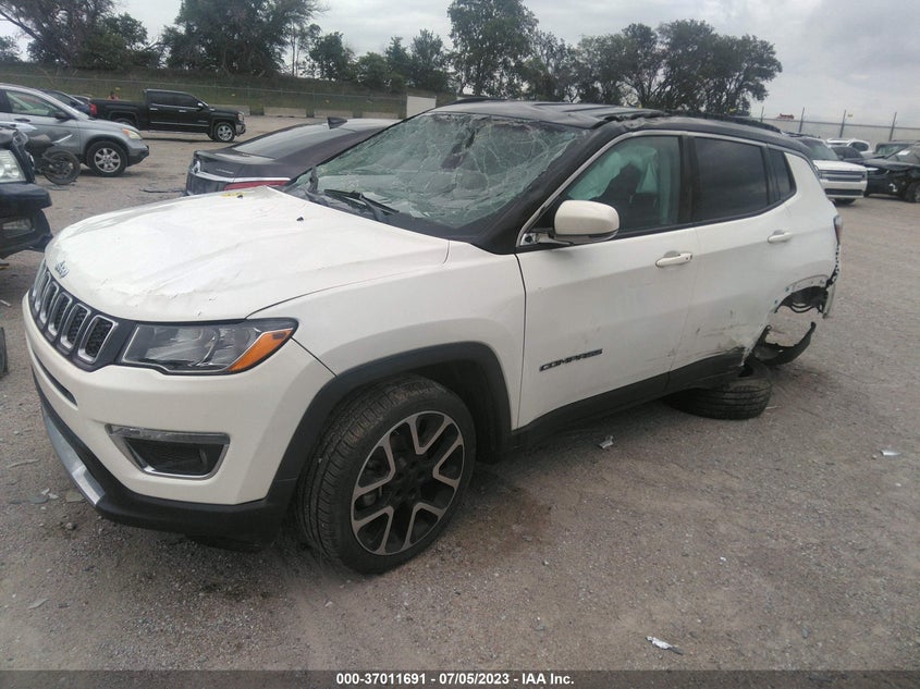 VIN 3C4NJDCB0JT206365 2018 JEEP COMPASS LIMITED