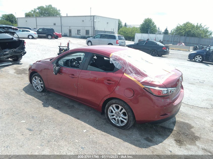 VIN 3MYDLBYVXJY330872 2018 TOYOTA YARIS IA