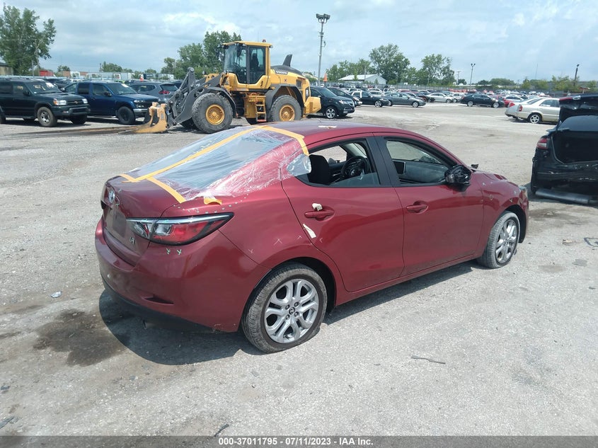 VIN 3MYDLBYVXJY330872 2018 TOYOTA YARIS IA