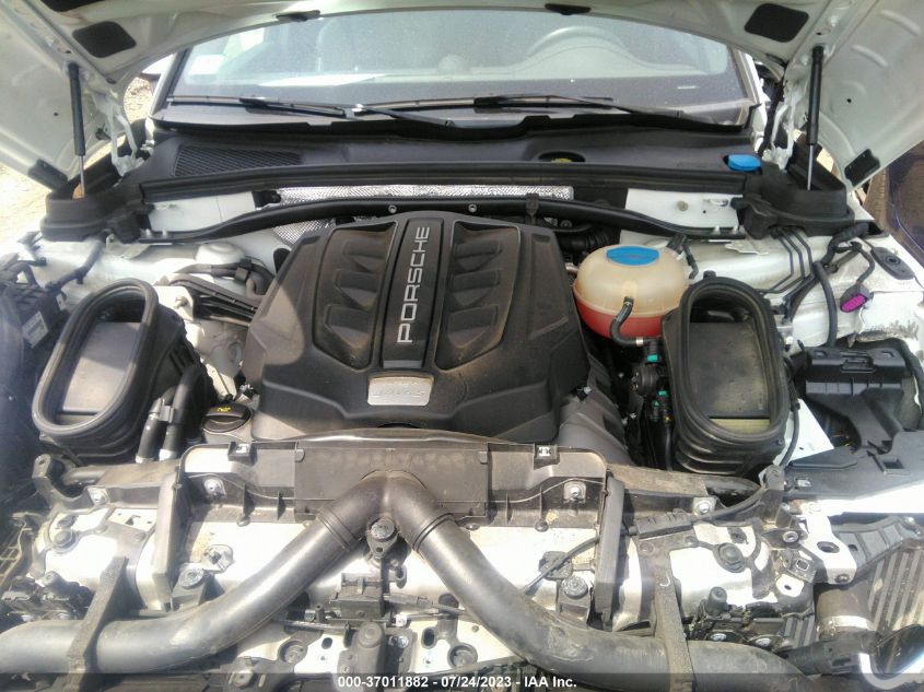 2017 PORSCHE MACAN S - WP1AB2A59HLB19789