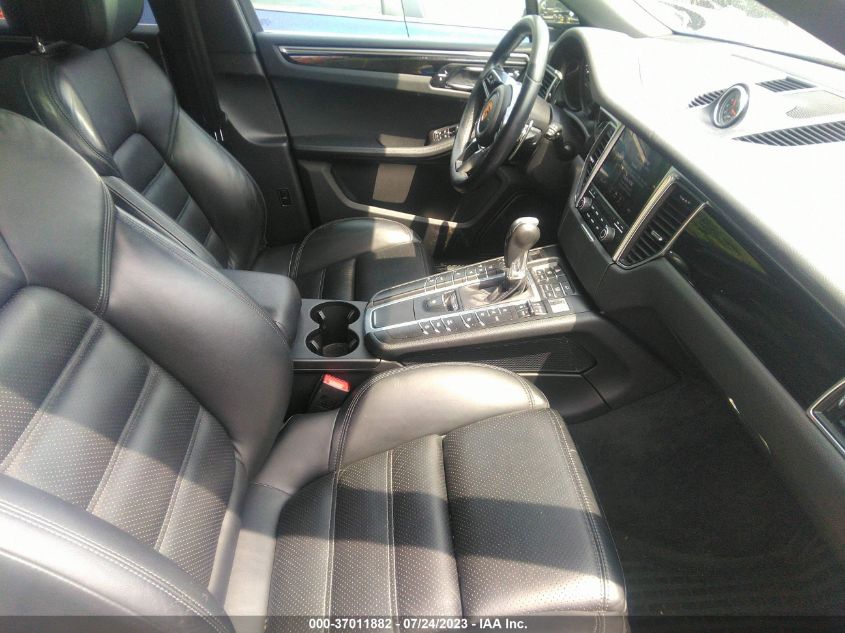 2017 PORSCHE MACAN S - WP1AB2A59HLB19789
