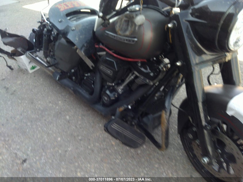 VIN 1HD1KVC17JB604276 2018 HARLEY-DAVIDSON FLHRXS