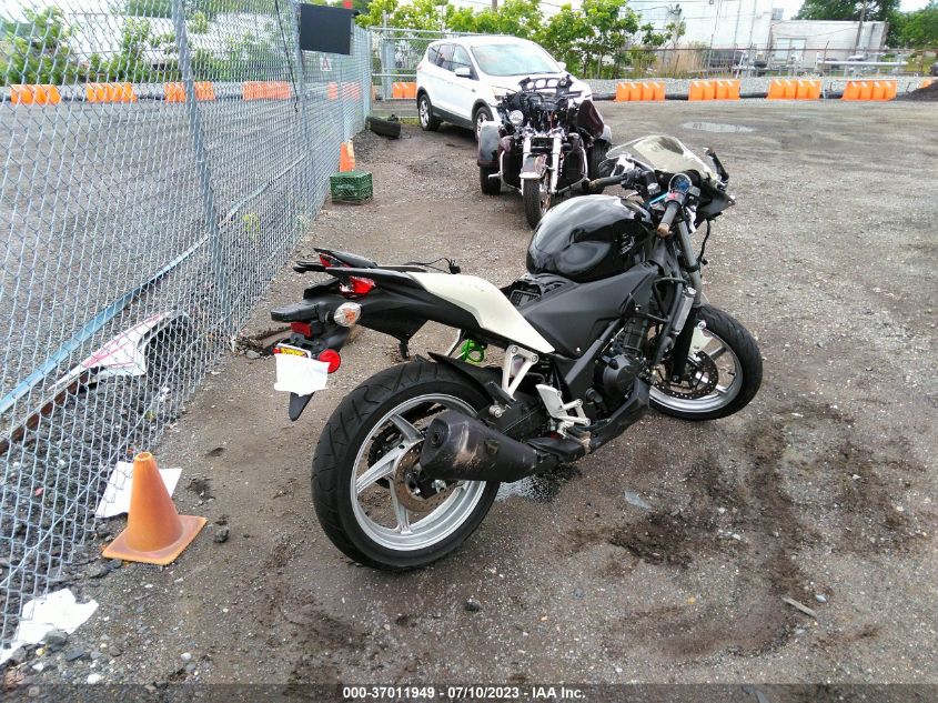 2012 HONDA CBR250 R MLHMC4106C5203042