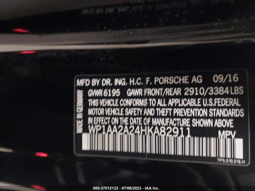 2017 PORSCHE CAYENNE - WP1AA2A24HKA82911
