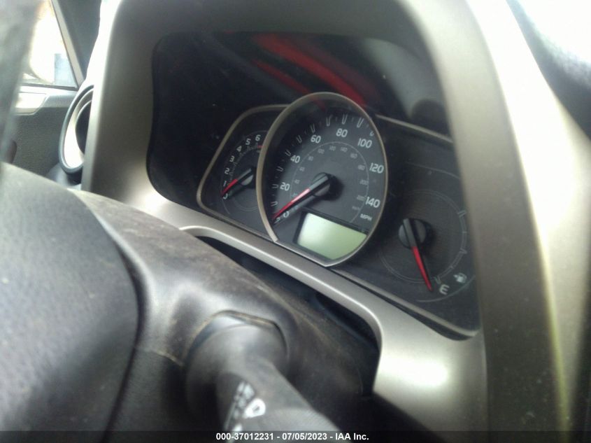 2013 TOYOTA RAV4 XLE - 2T3RFREV5DW072716