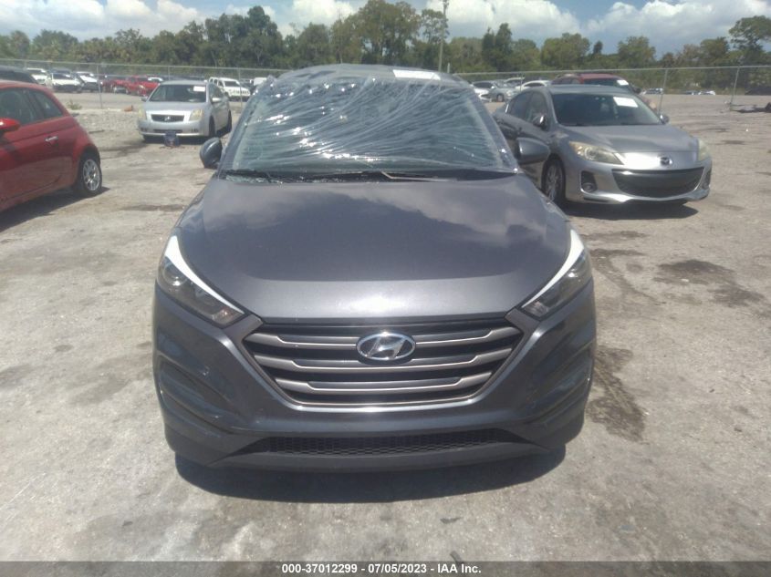 2017 HYUNDAI TUCSON SE - KM8J23A42HU566145