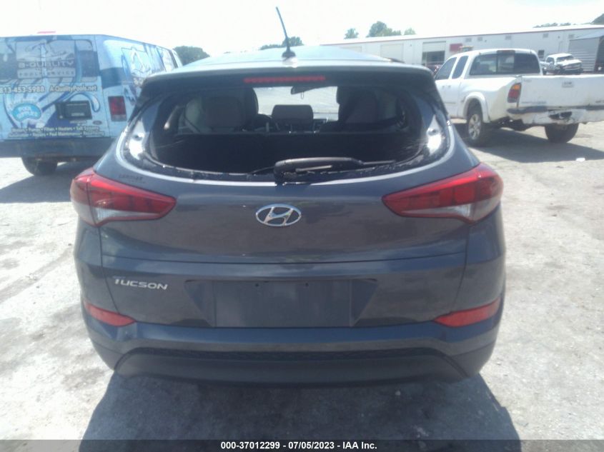 2017 HYUNDAI TUCSON SE - KM8J23A42HU566145