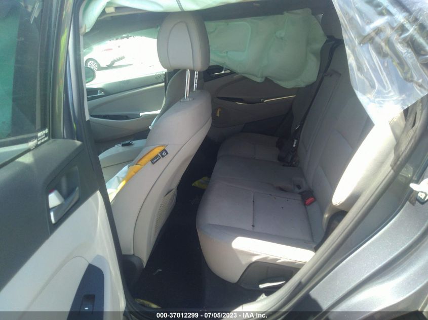 2017 HYUNDAI TUCSON SE - KM8J23A42HU566145
