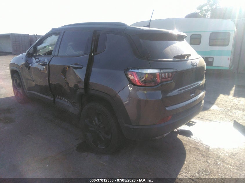 VIN 3C4NJCBB3KT726945 2019 JEEP COMPASS ALTITUDE