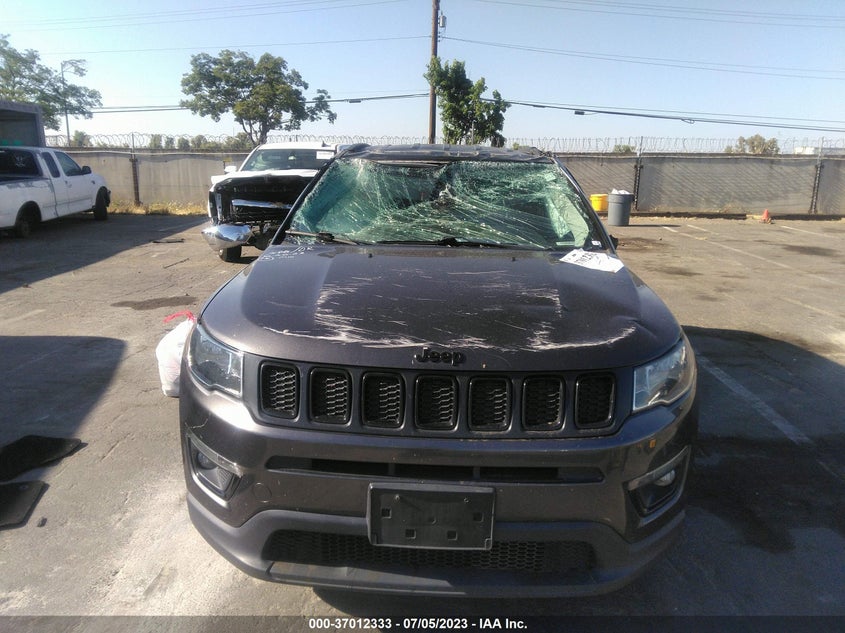 VIN 3C4NJCBB3KT726945 2019 JEEP COMPASS ALTITUDE