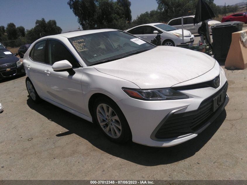 2022 TOYOTA CAMRY LE - 4T1C11AK8NU055016