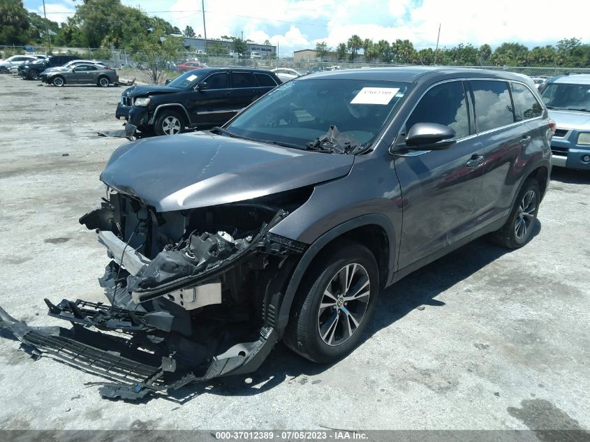 2019 TOYOTA HIGHLANDER LE - 5TDZARFH2KS060139