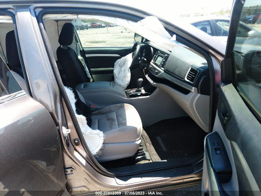 2019 TOYOTA HIGHLANDER LE - 5TDZARFH2KS060139