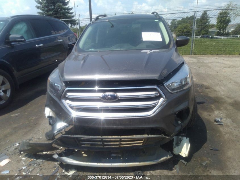 2018 FORD ESCAPE SE - 1FMCU9GD1JUD57398