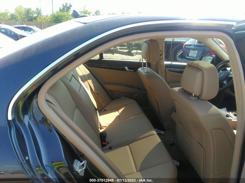 2013 MERCEDES-BENZ C-CLASS C 300 - WDDGF8ABXDR261574
