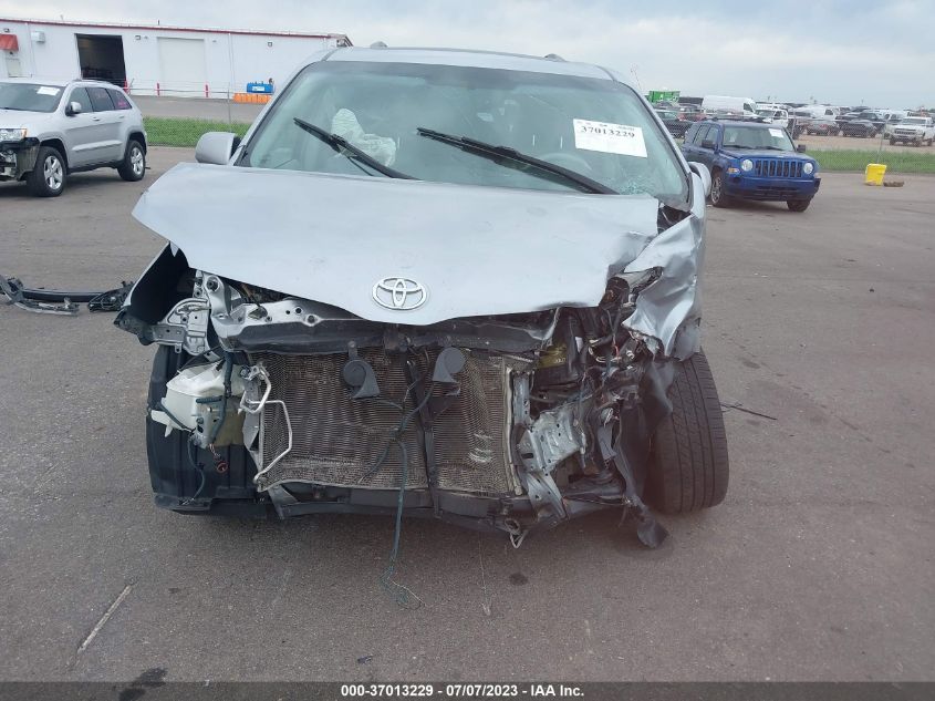 2014 TOYOTA SIENNA LTD/XLE - 5TDDK3DC7ES084968