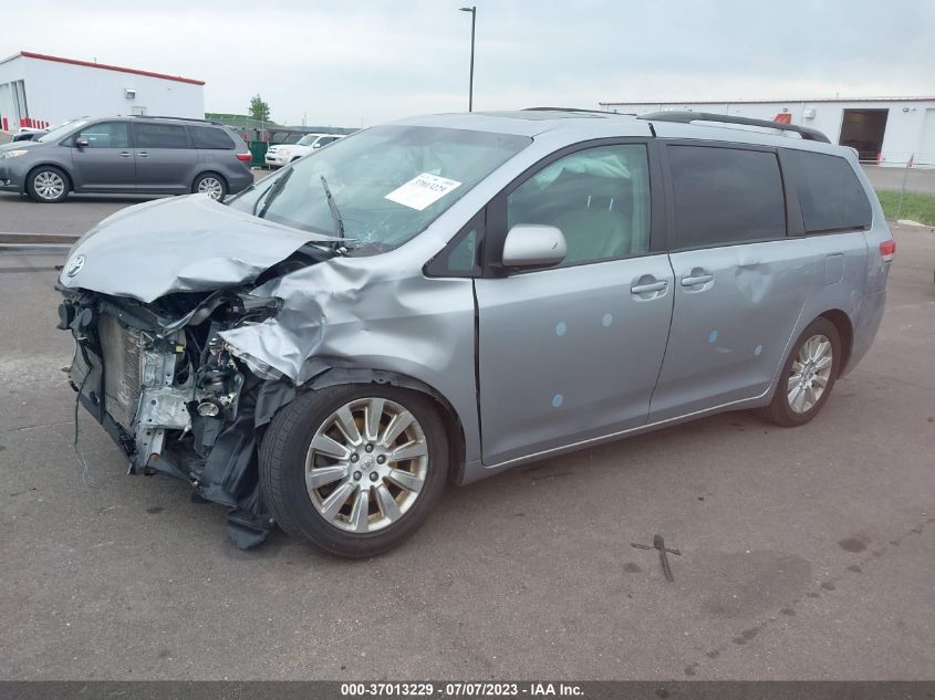 2014 TOYOTA SIENNA LTD/XLE - 5TDDK3DC7ES084968
