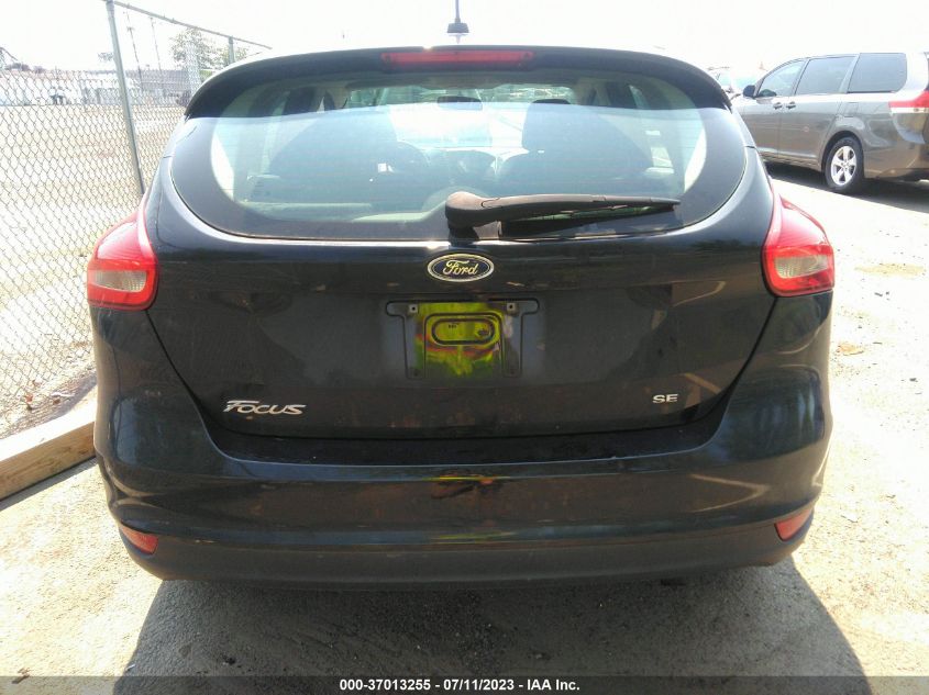 2015 FORD FOCUS SE - 1FADP3K25FL366370