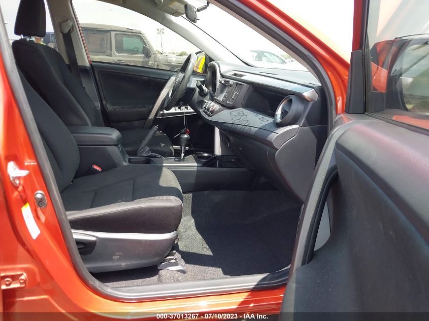 2016 TOYOTA RAV4 LE - JTMBFREV7GJ067490