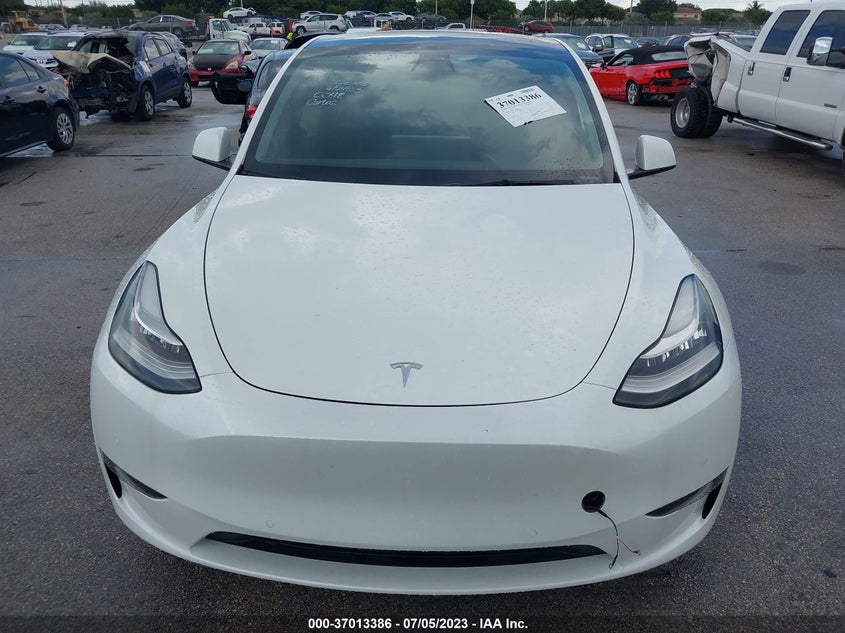 VIN 5YJYGDEE8MF260048 2021 TESLA MODEL Y LONG RANGE