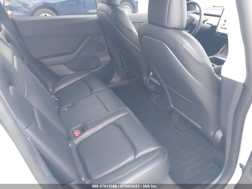 VIN 5YJYGDEE8MF260048 2021 TESLA MODEL Y LONG RANGE