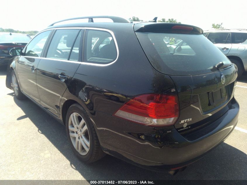 2013 VOLKSWAGEN JETTA SPORTWAGEN TDI - 3VWPL7AJ6DM662770