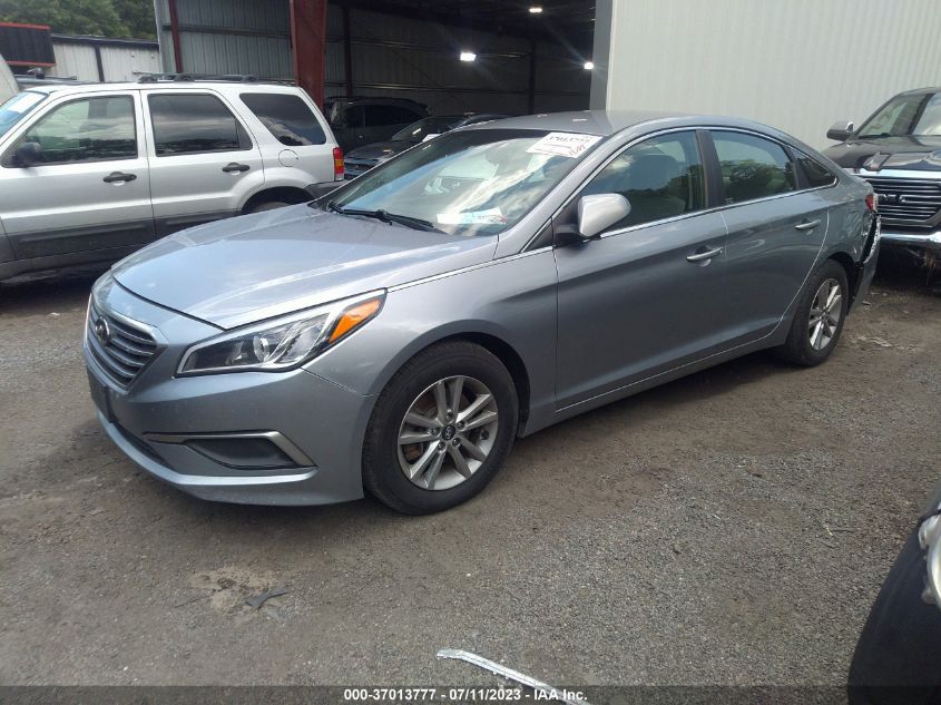 2016 HYUNDAI SONATA 2.4L SE - 5NPE24AF5GH363191