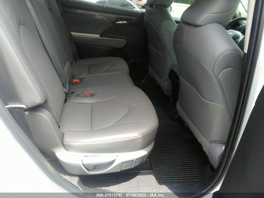 2022 TOYOTA HIGHLANDER LIMITED - 5TDYZRAH1NS109170