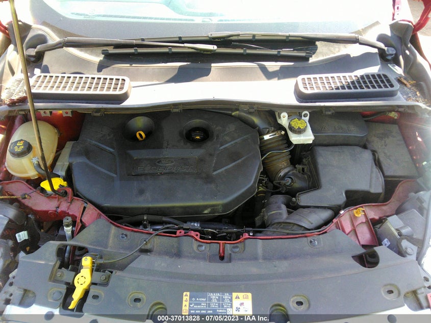 VIN 1FMCU0J98HUD12131 2017 FORD ESCAPE TITANIUM