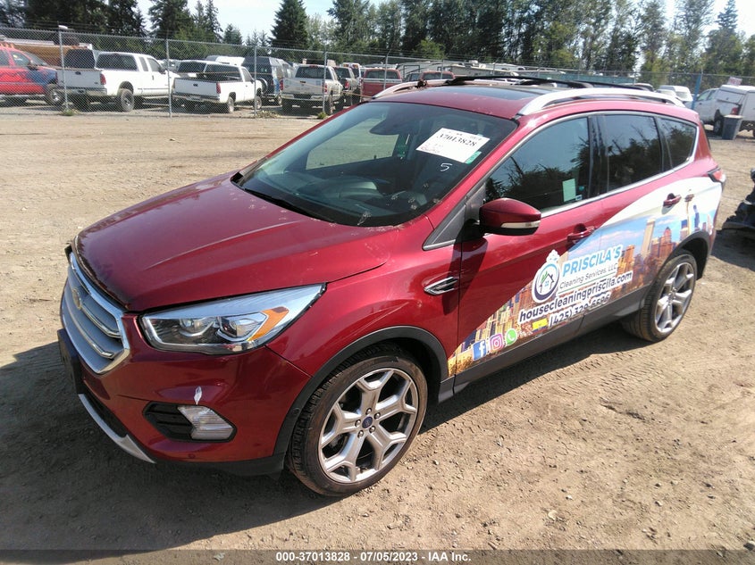 VIN 1FMCU0J98HUD12131 2017 FORD ESCAPE TITANIUM