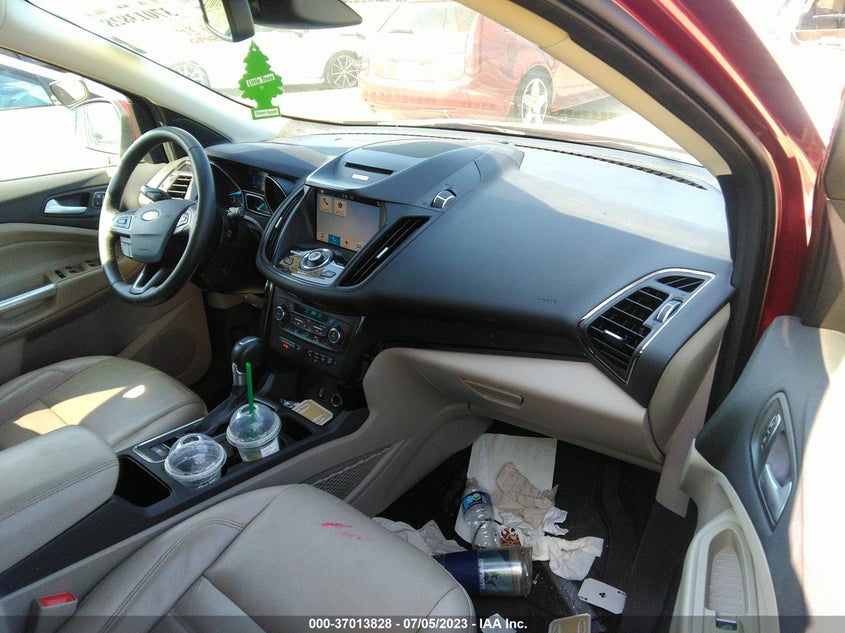 VIN 1FMCU0J98HUD12131 2017 FORD ESCAPE TITANIUM