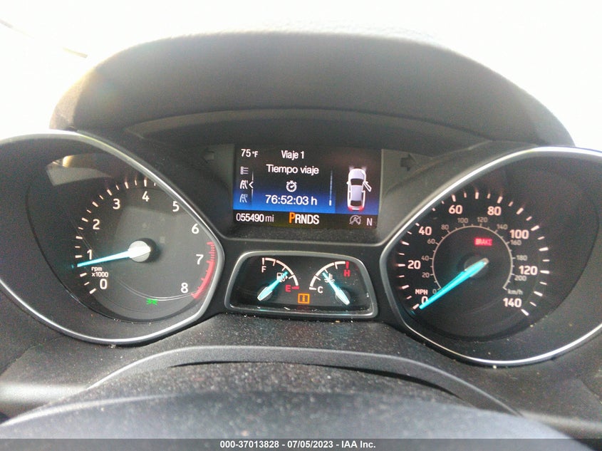 VIN 1FMCU0J98HUD12131 2017 FORD ESCAPE TITANIUM