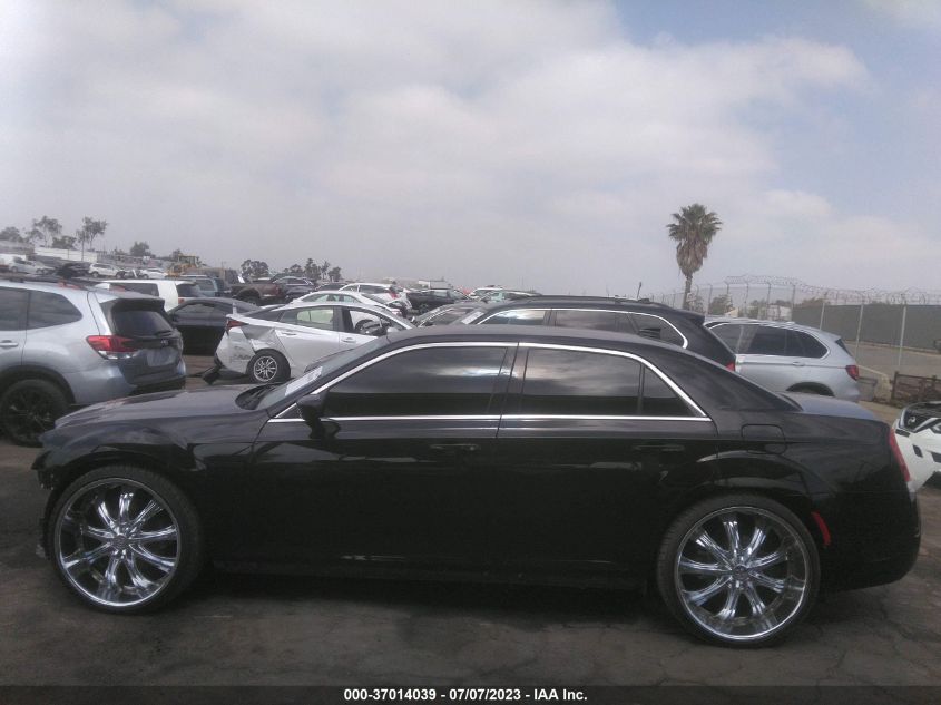 2017 CHRYSLER 300 LIMITED - 2C3CCAAG2HH596701