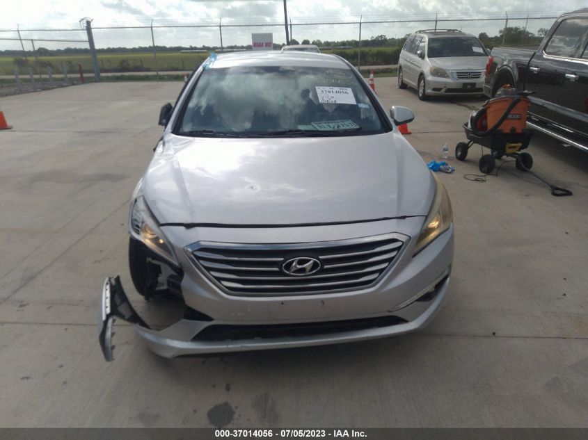 2015 HYUNDAI SONATA 2.4L SE - 5NPE24AF6FH135053