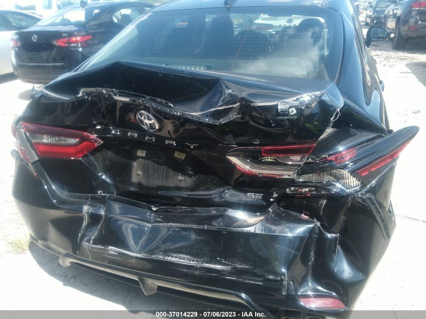2022 TOYOTA CAMRY SE - 4T1G11AK0NU641274