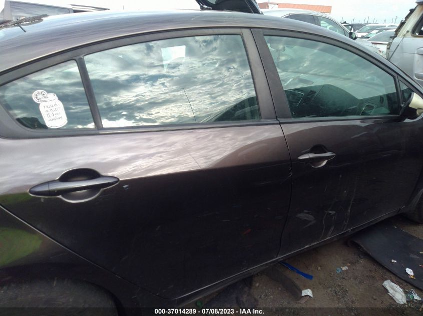 2018 KIA FORTE LX - 3KPFK4A79JE208409