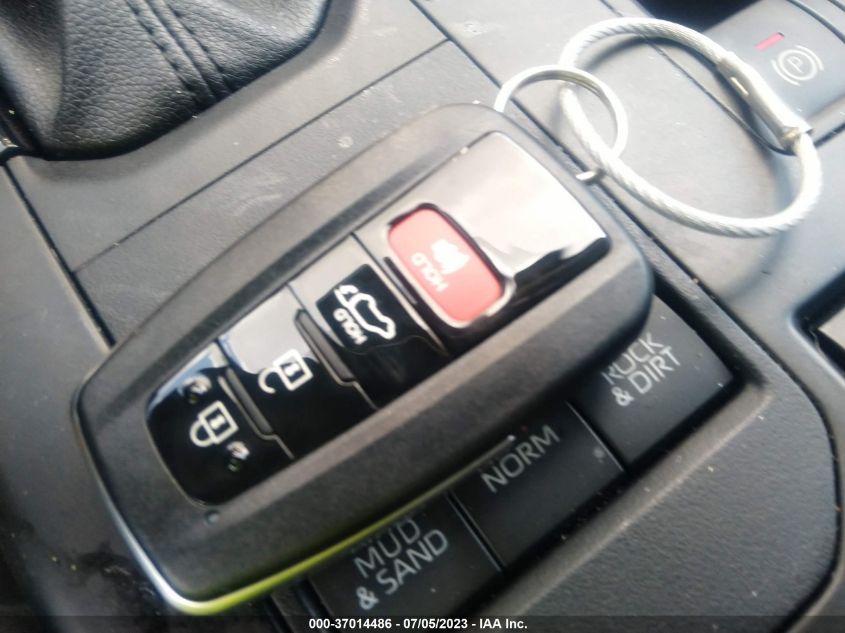 2022 TOYOTA HIGHLANDER XLE - 5TDGZRBH9NS571941