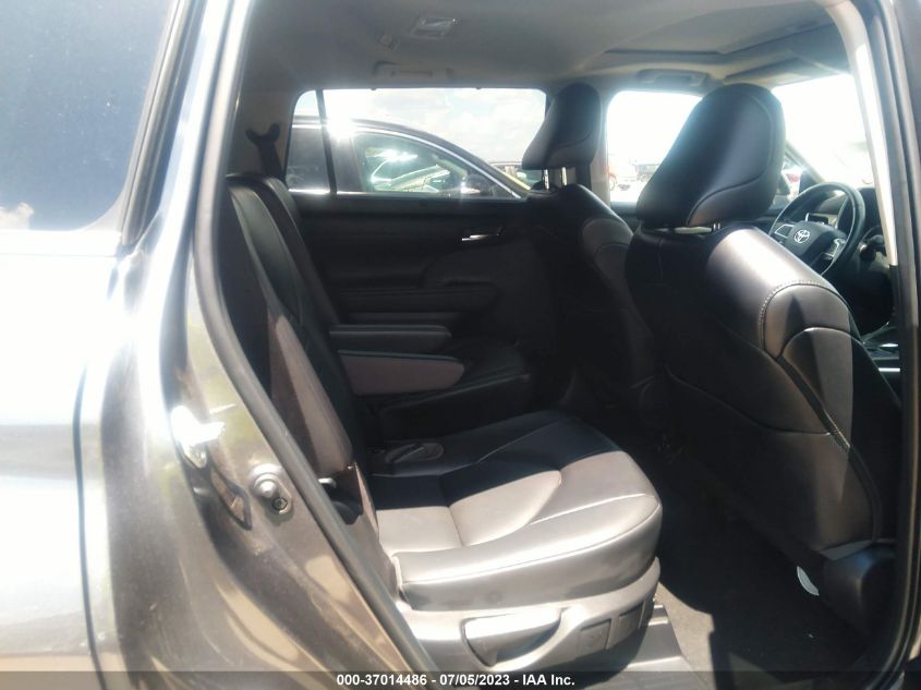2022 TOYOTA HIGHLANDER XLE - 5TDGZRBH9NS571941