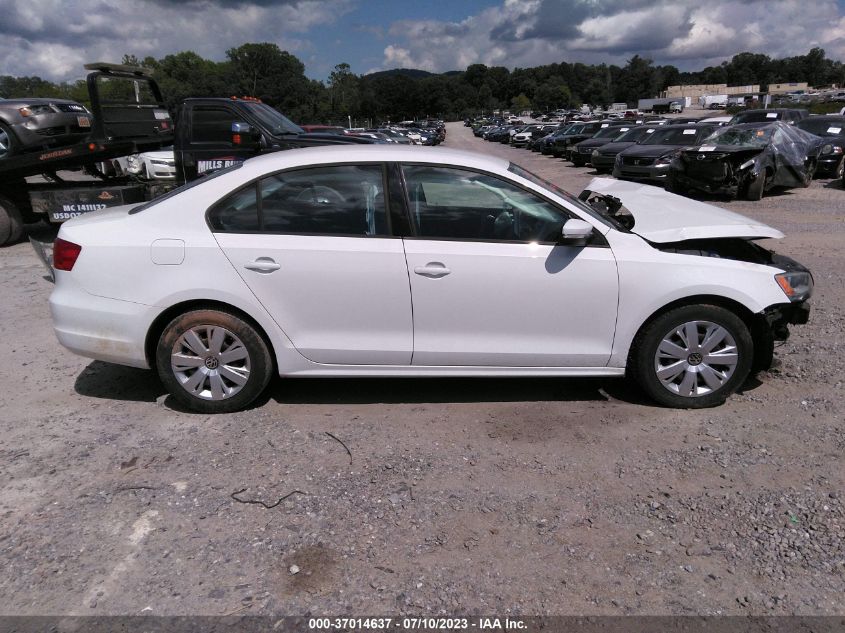 2014 VOLKSWAGEN JETTA SEDAN SE - 3VWD07AJXEM300289