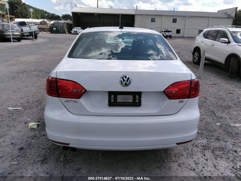 2014 VOLKSWAGEN JETTA SEDAN SE - 3VWD07AJXEM300289