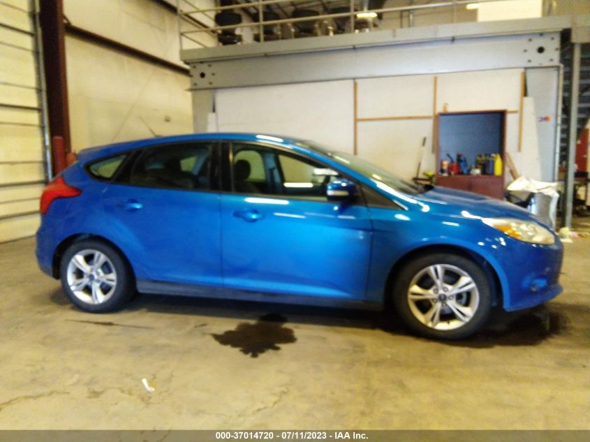 2014 FORD FOCUS SE - 1FADP3K22EL161944